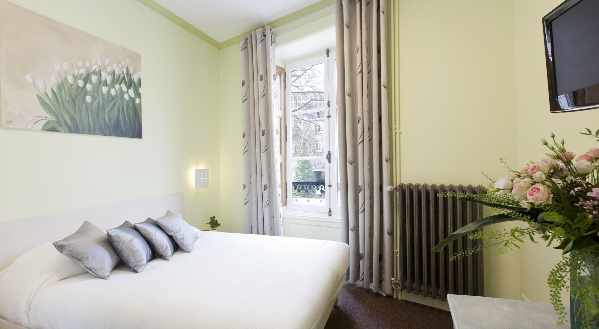 Logis Hotel Duquesne Nantes Ngoại thất bức ảnh