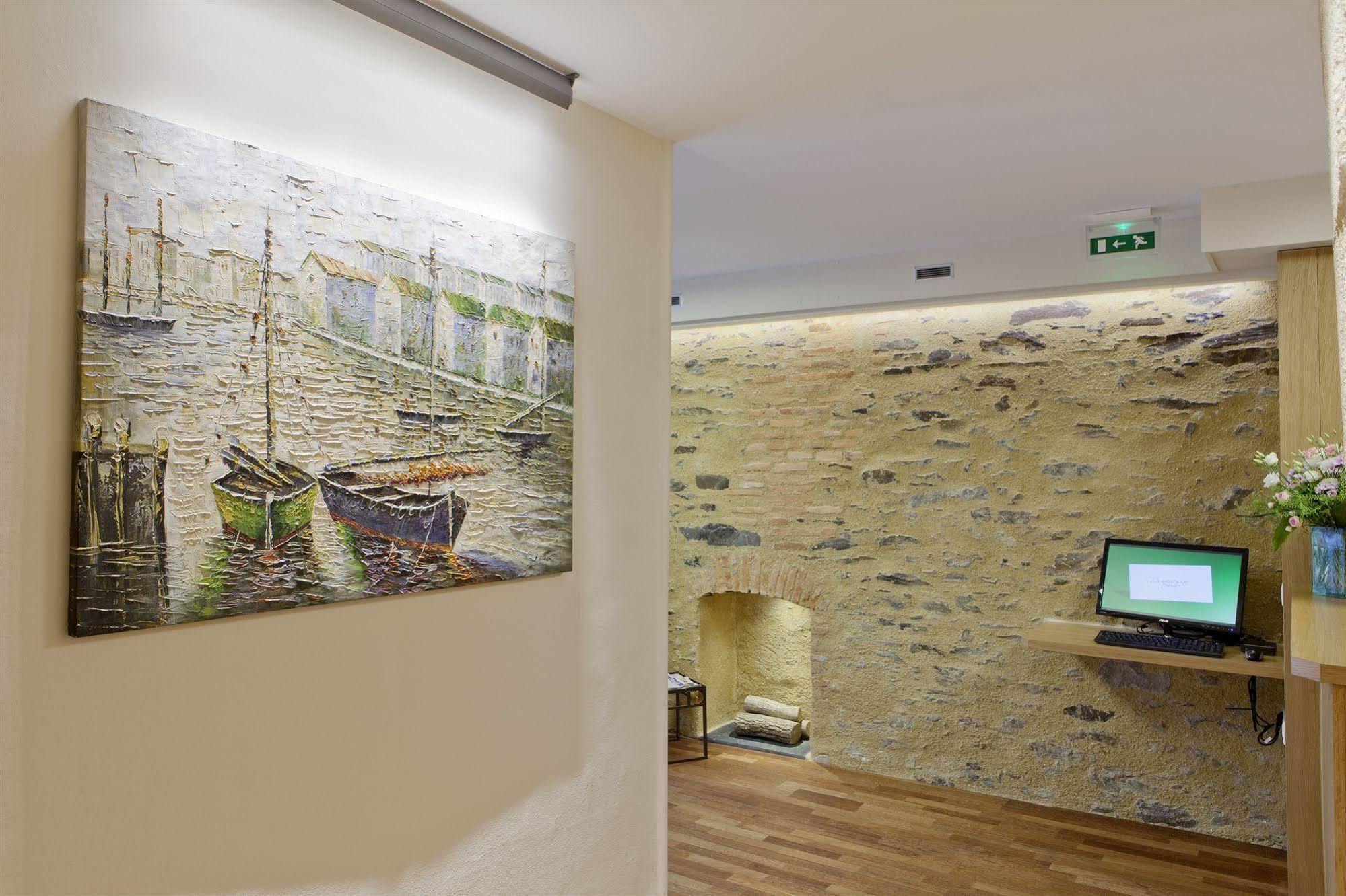 Logis Hotel Duquesne Nantes Ngoại thất bức ảnh